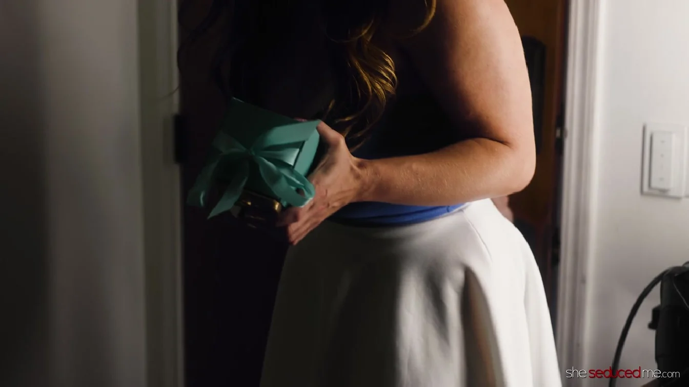 SheSeducedMe Gia Derza Madelynn Mae And Skylar Snow XXX